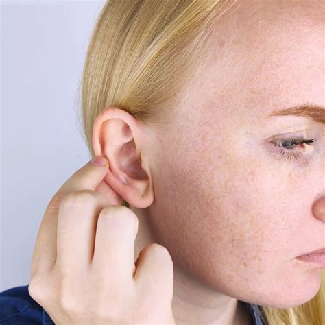 остеохондрозата слага уши какво да правим